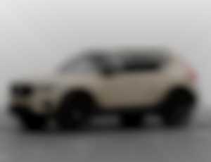 VOLVO XC40 B3 FWD 120kW AT7 PLUSDARK Mild-Hybrid ...