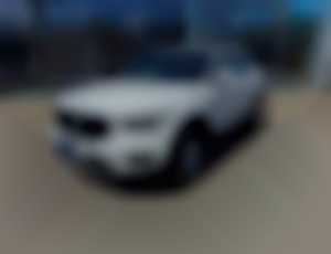 Volvo XC40 B4 Momentum Pro AT8