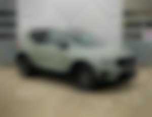 Volvo XC40 B3 Plus AT 