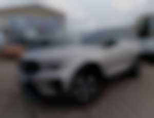 Volvo XC40 B3 Plus Dark AT