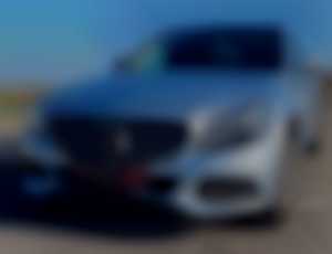 Mercedes-Benz C trieda Sedan 220 d AT za 20.000 €