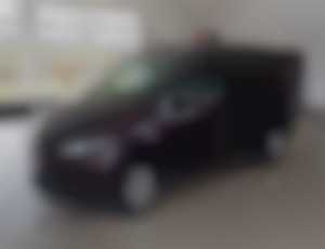 Volkswagen Touran 2,0 TDI 103 kW, 7-míst, NAVI,