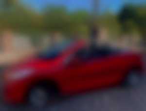 Peugeot 207 CC, červený