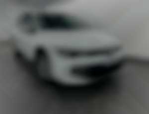 Volkswagen Golf LIVE LED TOP NOVÉ AUTO