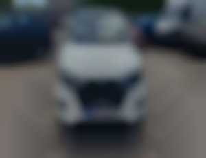 Nissan Qashqai benzin 117 kW automat 1.majitel rok 2020 naj.
