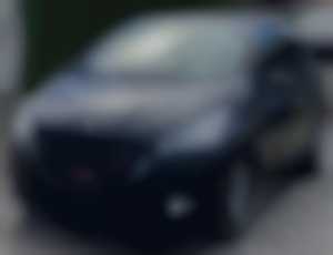 Peugeot 208 1.2i KLIMA PANORAMA TEMPOMAT benzín manuál 60 kw