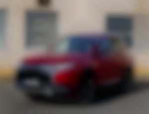 Mitsubishi Outlander AJ NA SPLÁTKY