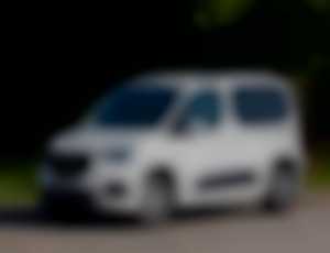 Opel combo 1,5cdti 96kw automat 8st. 41000km