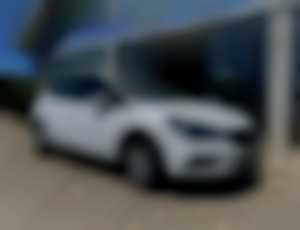 Opel ASTRA K SK 2016 Benzín