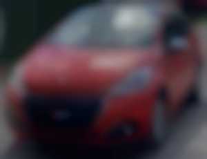 Peugeot 208 1.2i ALLURE KLIMA TEMPOMAT benzín manuál 81 kw