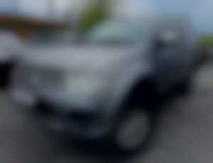 Mitsubishi L 200 L200 2.5 DID Double cap Intense