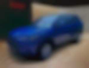 Toyota Corolla Cross 1.8 Hybrid 140k e-CVT FWD Comfort  Bus