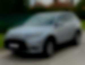 Mitsubishi Outlander 2.2 DI-D 4x4  7 miestne  ROCKFORD