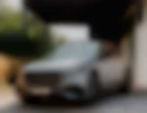 Mercedes-Benz E 220d 4Matic AMG Line vozidlo v záruke