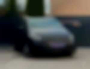 Volkswagen Touran 2019 2.0 TDI 110kW DSG R-Line 7 Miestny