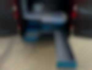 Renault Trafic 5 miestny, dvojitá podlaha so zásuv...