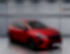 Renault Clio techno TCe 90, červená flamme