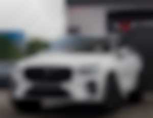 Volvo XC60 2.0 B4 mHEV Momentum AT 