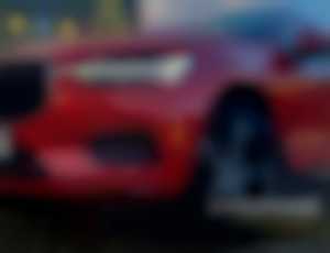 Volvo XC60 AWD B4 Drive-E DieselElektro MomentumP...