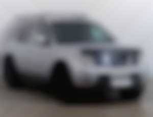 Nissan Pathfinder 2.5 dCi, 4X4, Automat, 7 Miest