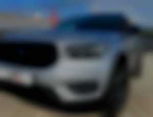 Volvo XC40 D4 R-Design AWD AT