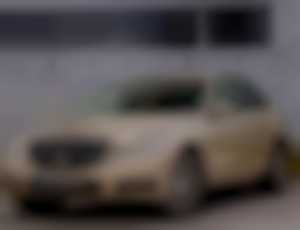 Mercedes-Benz E trieda Sedan 350 CDI BlueEFFICIENC...