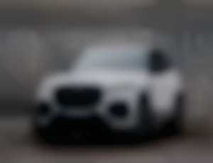 Jaguar F-Pace 2.0 I4 P250 R-Dynamic SE AWD AT