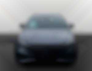 Mercedes E trieda T 200 AT