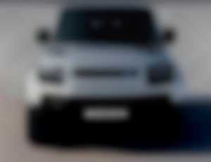 Land Rover Defender 110 3.0D I6 D250 MHEV X-Dynami...