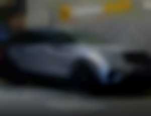 Land Rover Range Rover Velar 3.0D I6 D300 R-Dynami...