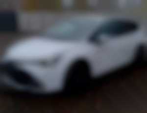 Toyota Corolla Combi 1.8 hybrid ( 140k ) Style bie...