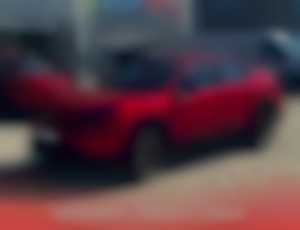 Citroën C4 X PLUS PureTech 130 SS EAT8