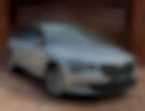 Škoda Superb Combi 2.0 TDI AMBITION PLUS DSG, 110k...