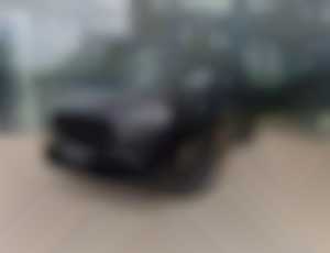 BMW X7 xDrive M60i mHEV AT