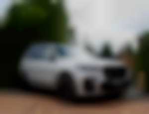 BMW X7 xDrive 40i mHEV AT