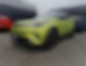 Toyota C-HR 1.8 Hybrid Neon Lime powered by JBL