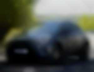 Toyota C-HR 1.8 Hybrid  AJ NA SPLÁTKY 