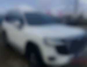 Toyota Land Cruiser 300 70th Anniversary