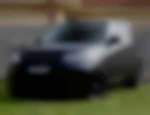 Land Rover Discovery 3.0D SDV6 SE AWD AT  NA SPL...