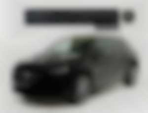 Mercedes-Benz GLA 180 AT