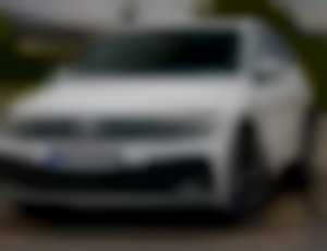 Volkswagen Tiguan 2.0 TDI 4Motion R-Line  AJ NA S...