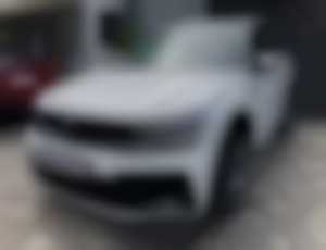 Volkswagen Tiguan 2.0 TDI 4-MOTION, HIGHLINE, R-LI...