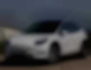 Tesla Model Y Long Range 378kW