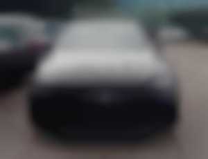 Mercedes E trieda 220 d AT