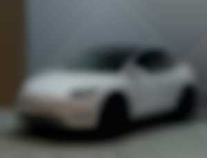 Tesla Model Y Long Range Dual Motor