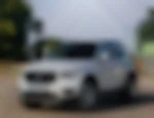 Volvo XC40 T3 163k Momentum Pro AT