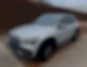 Mercedes-Benz GLE SUV 300 d 4MATIC AT