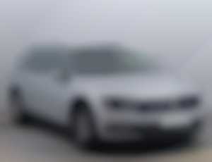 VW Passat 2.0 TDIComfortline , Automat, Navi