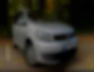 volkswagen touran 2012