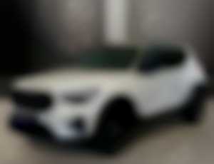 Volvo XC40 PLUS DARK, B4 FWD, 14510 kW 